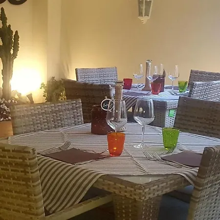 V&v & Breakfast ポンペイ