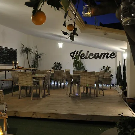 Bed & Breakfast V&v & Breakfast