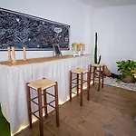 Bed and breakfast V&v & Breakfast Pompeya