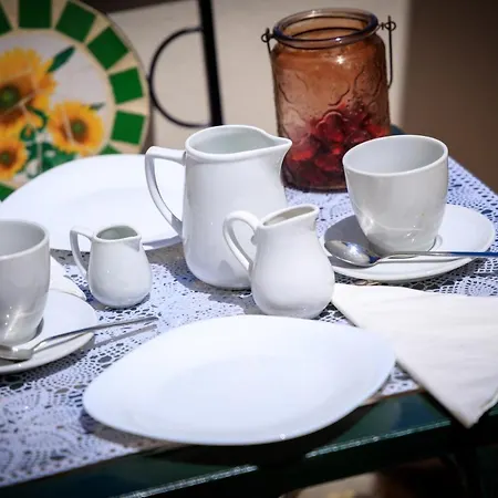 V&v & Breakfast 4*