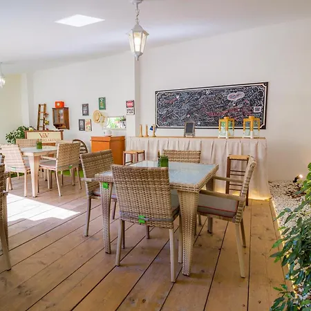 V&v & Breakfast 4* Pompeji