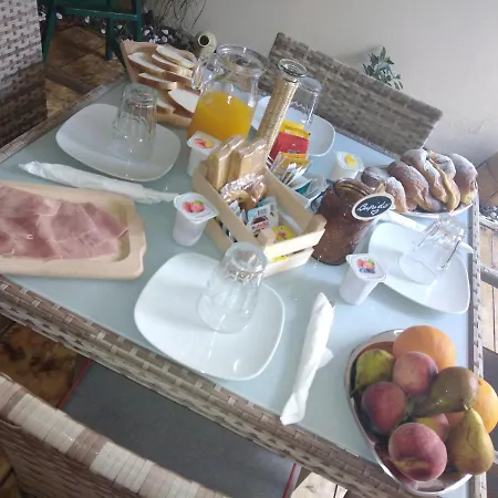 V&v & Breakfast