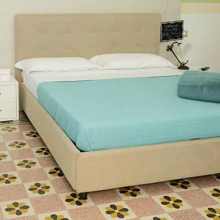V&v & Breakfast Bed and Breakfast Πομπηία
