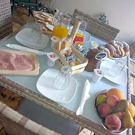 V&v & Breakfast Bed and breakfast